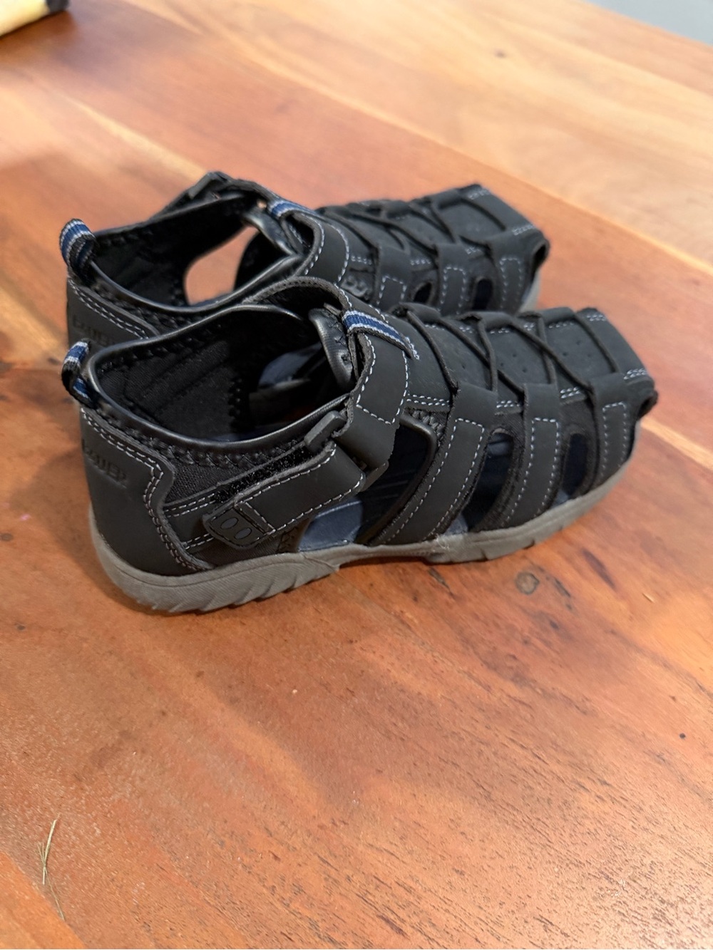 Kids Closed-Toe Eddie Bauer Athletic Sandals - Black